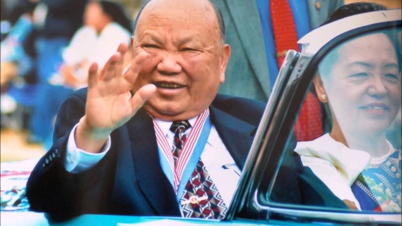Suab Nkauj VAJ HMOOB Tsis Rov by Toua Yang -