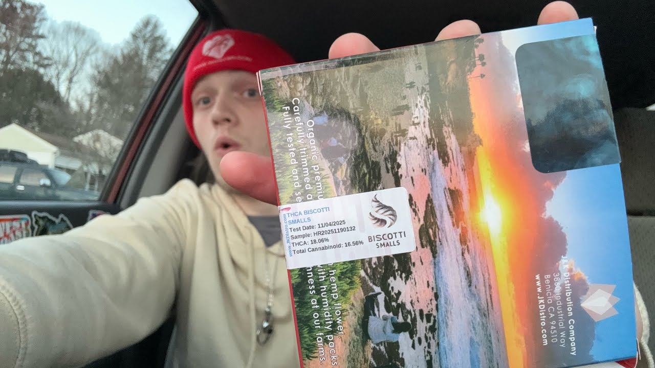  JKDistro Biscotti Smalls has me sleeping😴(Hotbox sesh/Review!)
