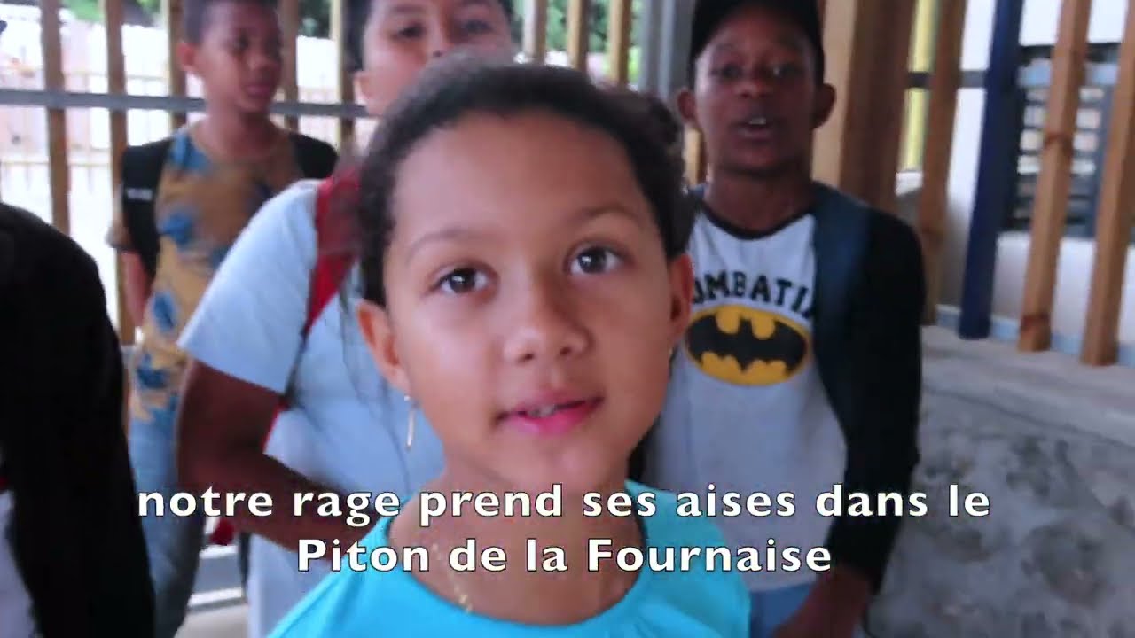 Le Piton de la Fournaise /CM2-1 École Denise Salaï(97470-St Benoît )