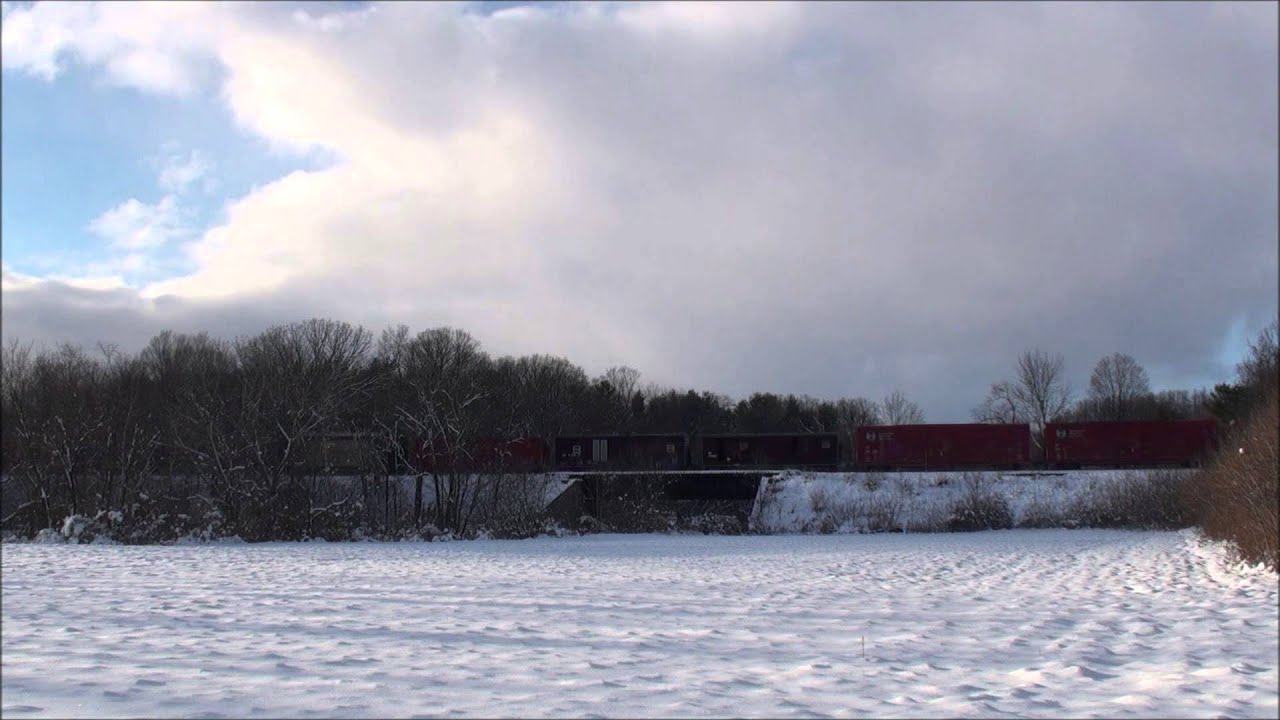 [HD] Canadian Pacific Holiday Train Chase 2014 11/28/14
