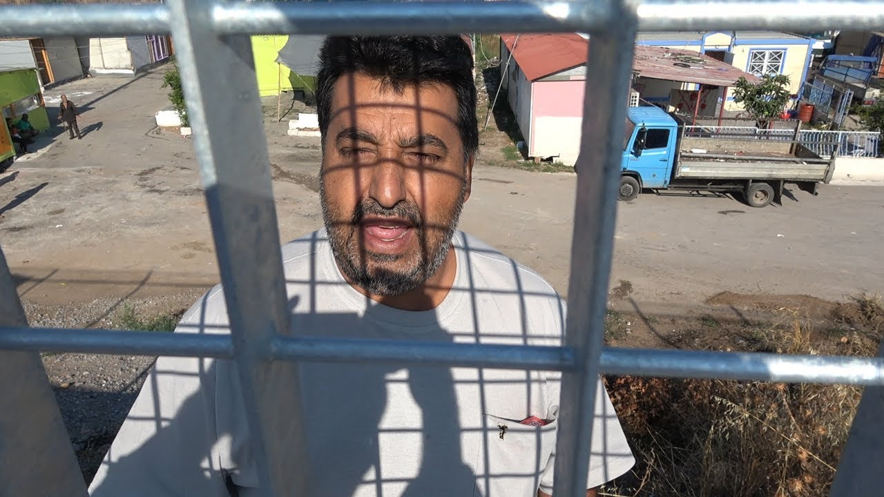 Καταγγελία του εκπροσώπου των Ρομά για ρατσιστικές και παράνομες ενέργειες από τον Δήμο Θηβαίων