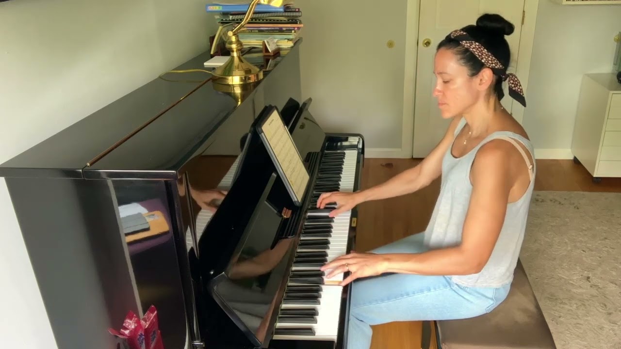 Samba de uma Nota S&oacute; - performed by Angela Ortiz