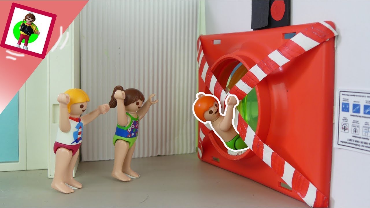 Playmobil Film „Zakazana zjeżdżalnia w parku wodnym” Rodzina Jansenów / Film dla dzieci
