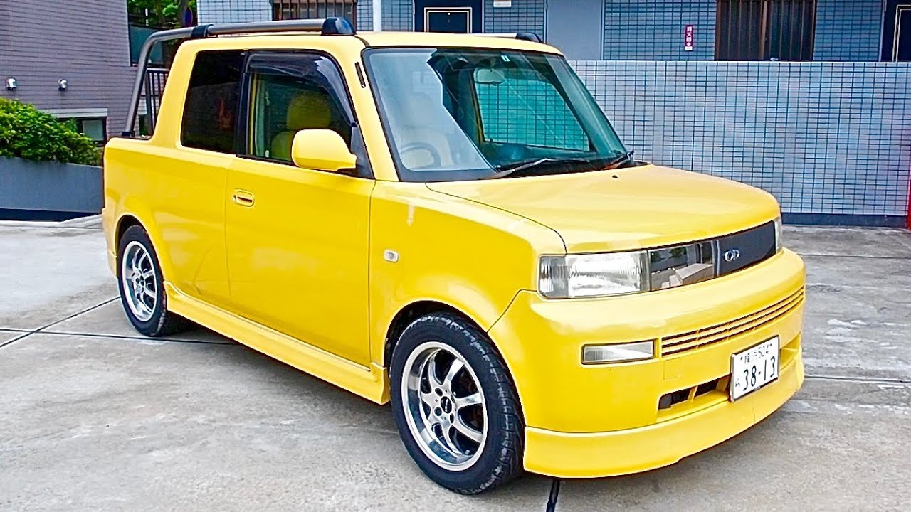 Toyota BB Open Deck 2001 года выпуска — автомобиль компании Pacific Coast Auto