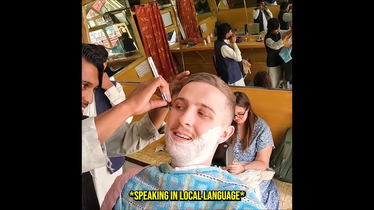 Honest Pakistani Barber Gets a Reward 💰🇵🇰