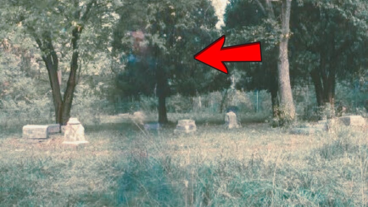The SHOCKING Truth About Ghost Photos in Vintage Pictures