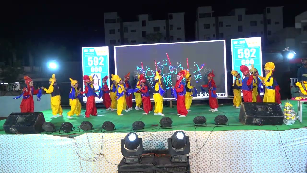 bolo tara tara Punjabi traditional song performance by boys