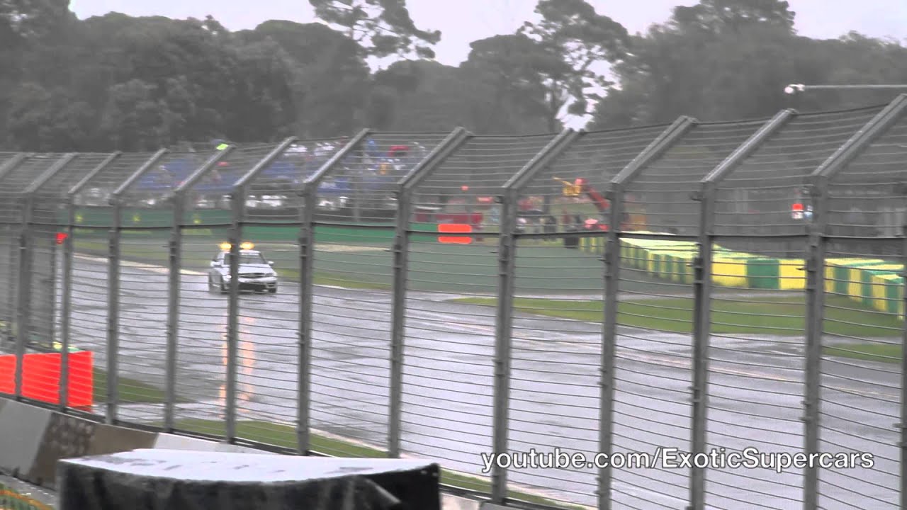 2013 Formula 1 Safety Car & Medical Car (Mercedes SLS & C63 AMG Wagon)