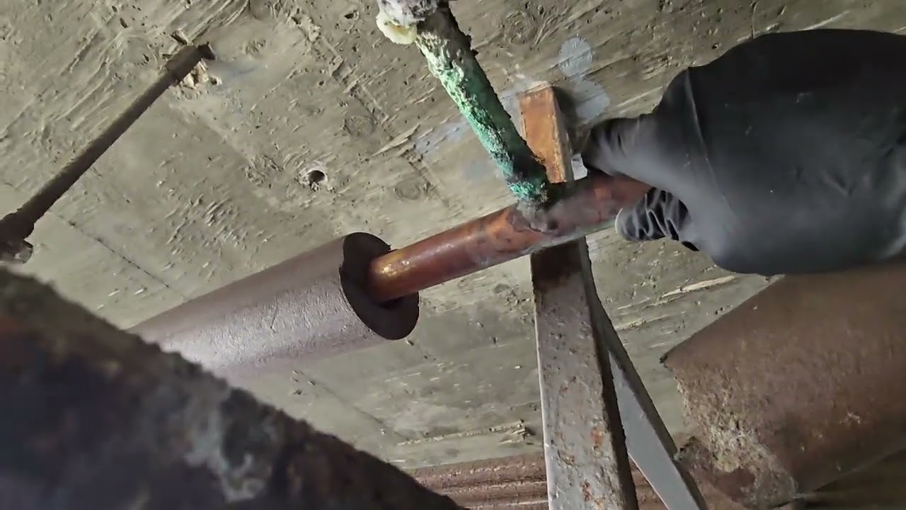 Вот что соленый морской воздух может сделать с медными трубами...