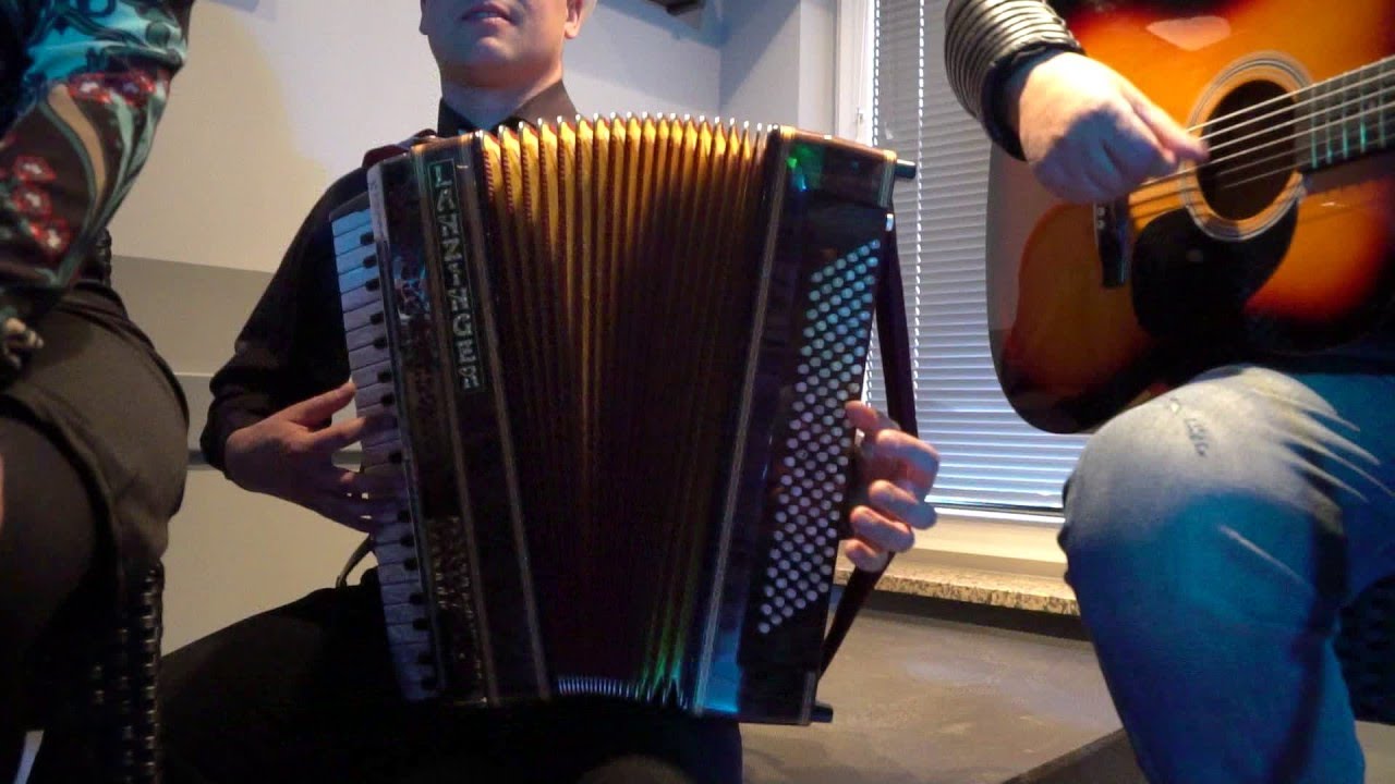 Ausswinkl muzikanti feat. Ante Toni Janković - Ne želiš kraj (Official Video)