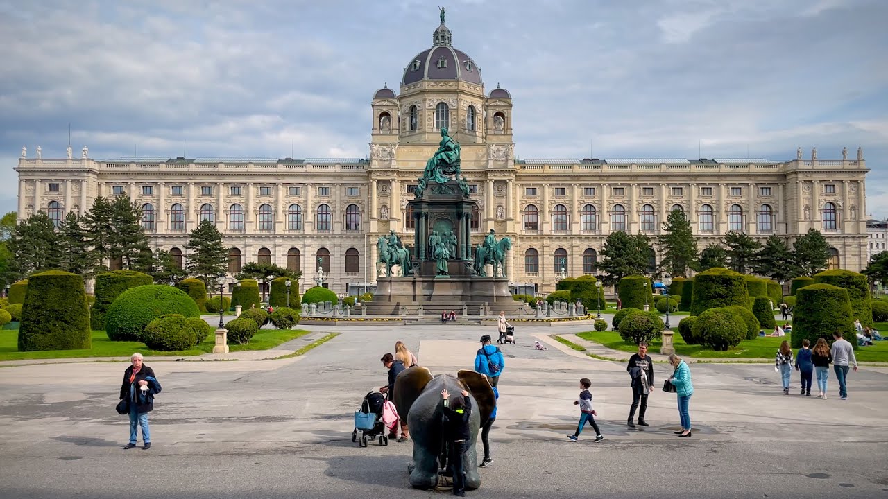 Walking Vienna City, May 2021, Mariahilf, Neubau, Austria, Europe | 4K HDR | ASMR | City Sounds