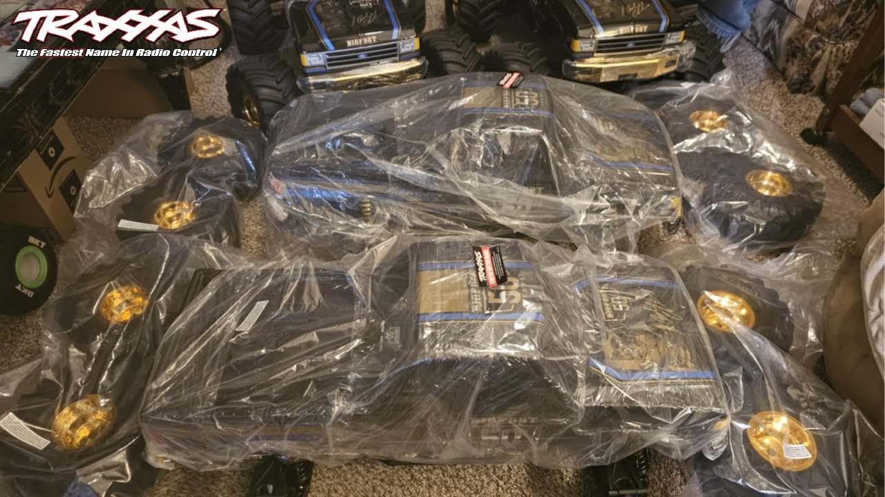 Unboxing 4 Traxxas X-Maxx BigFoot 50th Anniversaries