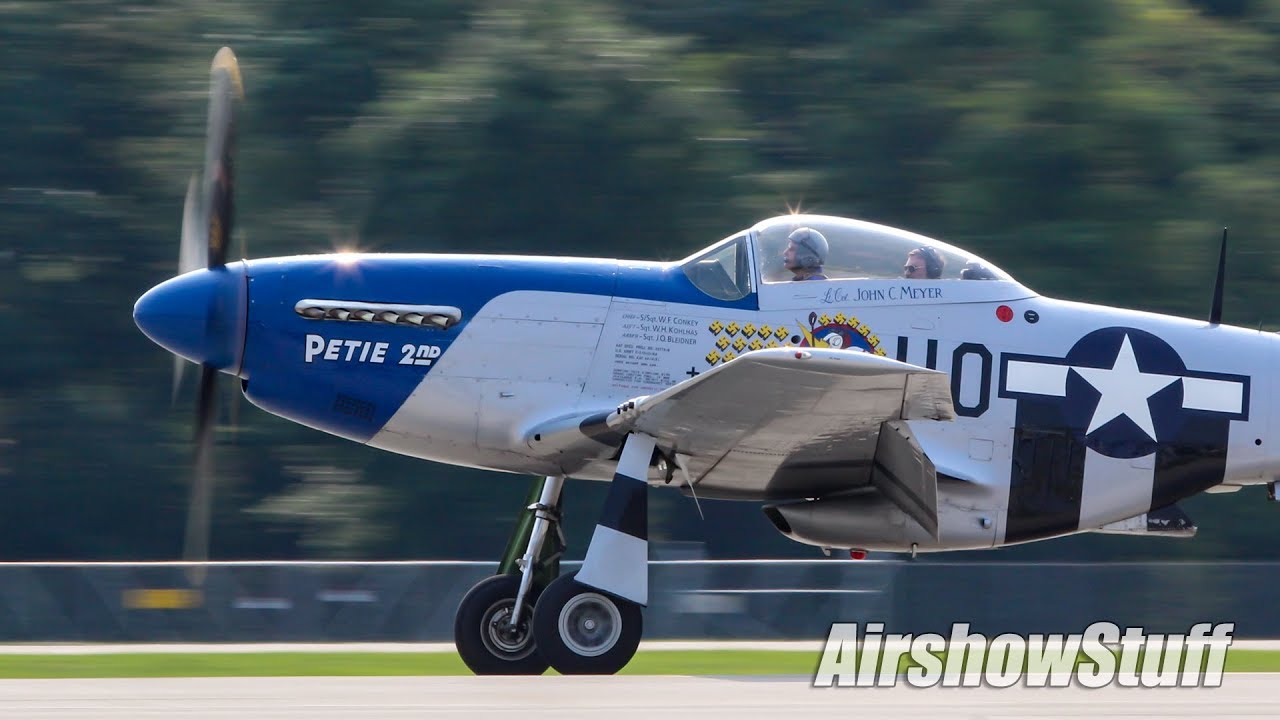 P-51 Mustang Mass Arrival - EAA AirVenture Oshkosh 2018