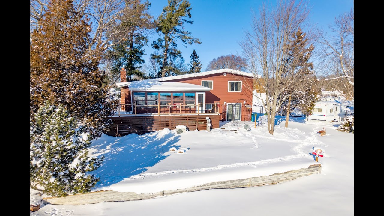 41 Brandys Island Road, Honey Harbour WATERFRONT