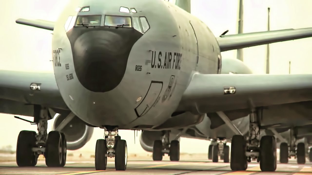 Six KC-135 Stratotankers Mass Launch