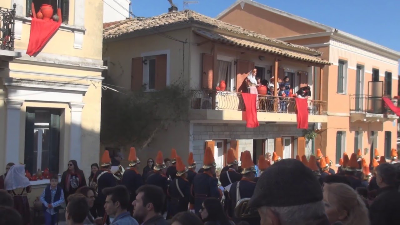 Πρώτη Ανάσταση | Έθιμο των «Μπότηδων» | Πάσχα 2015 | Λευκίμμη - Κέρκυρας | 11/04/2015