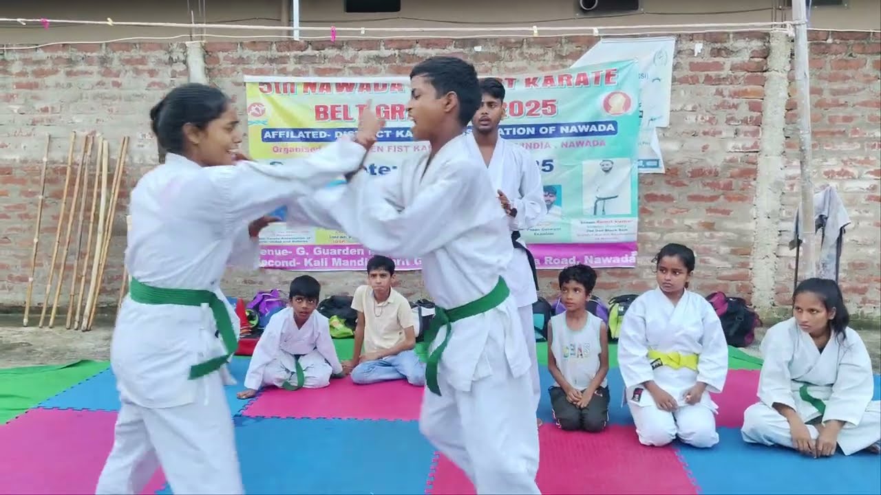 Neck grab self defense technique #selfdefense #taekwondo #karate #kravmaga #viralvideo #trending 