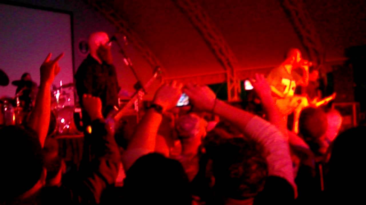 Five Finger Death Punch Live from Camp Arifjan (Kuwait) 11MAR2012