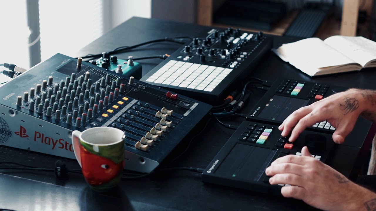 Two Polyend Trackers & a Medusa synth - Future Cake Live Set by Isobutane