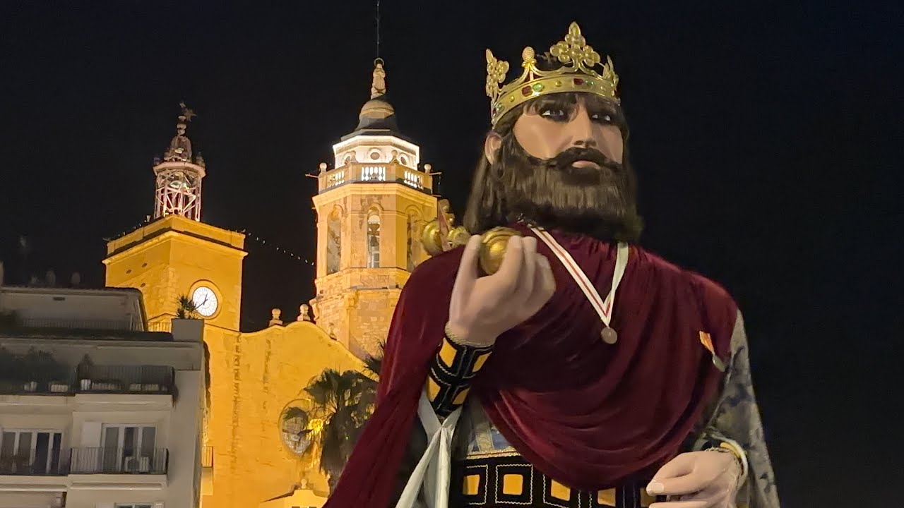 Baixada dels Balls Populars (Festa Major de Sitges 2023)