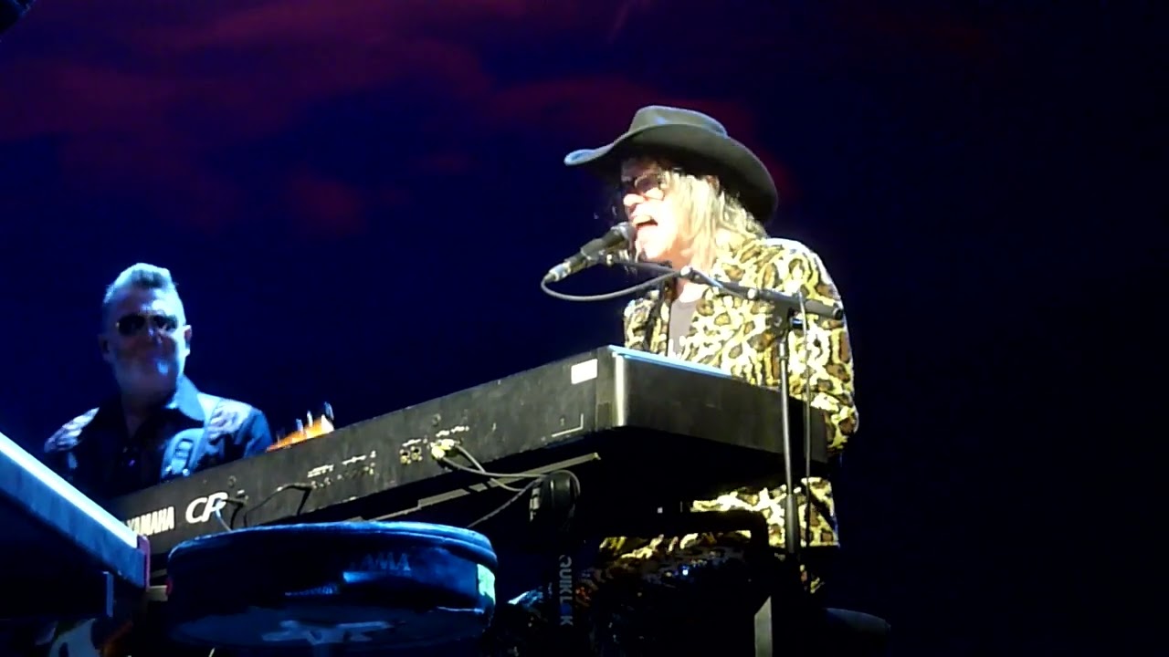 The Waterboys - The Whole of the Moon @Tivolivredenburg Utrecht (10/10)