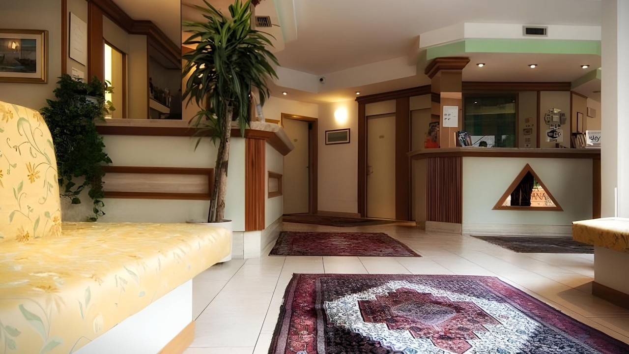 Hotel Garni Villa Fontana | Trento, Italy | Hotel Review ⭐