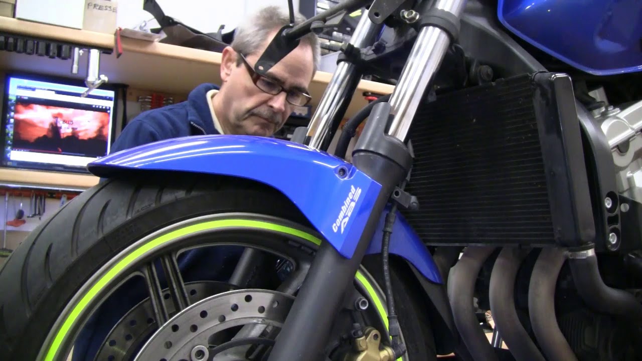 Honda CBF600 - PC43 -- Front End Restauration -- Teil 1