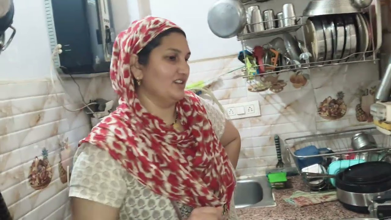 आज हमने होली की सफाई स्टार्ट करदी#meena's Lifestyle#vlog-162