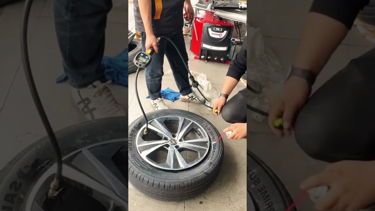 Teknik rahasia memasang ban mobil pada velg dengan alat khusus dengan mudah #shorts