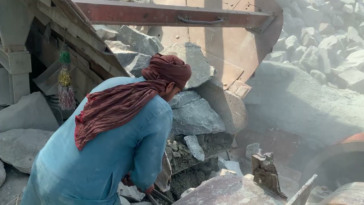 WORLD'S BIGGEST Rock Crusher DESTROYSGIANT Mountain Stone! #crushing #viralvideo 🥵