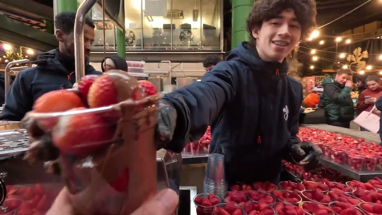 Borough Market London Food Tour Vlog | Chocolate Strawberries | Street Food | Dessert |