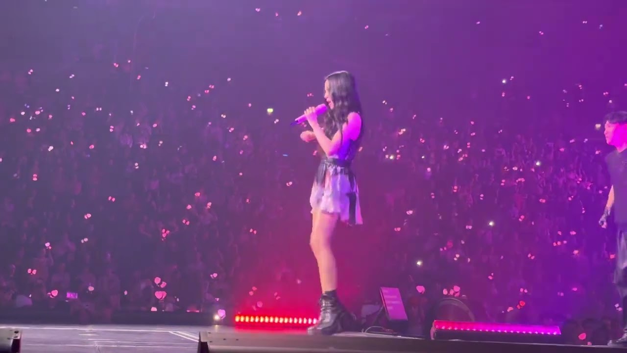 Blackpink Jisoo - Solo Liar (Camilla Cabello Cover) live in Cologne Köln Germany