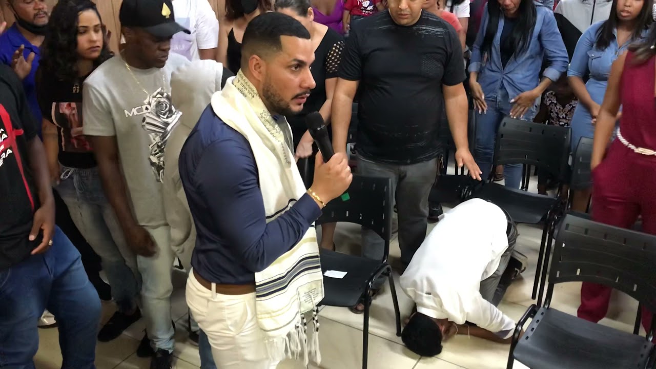 Eu não teria coragem de fazer o que esse pastor fez 😳😳😳