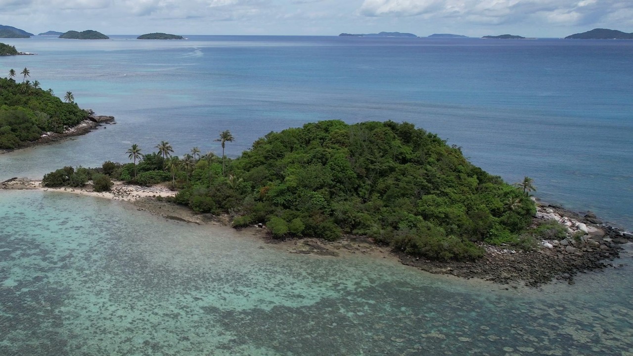 Sampan South Island - Anambas Archipelago