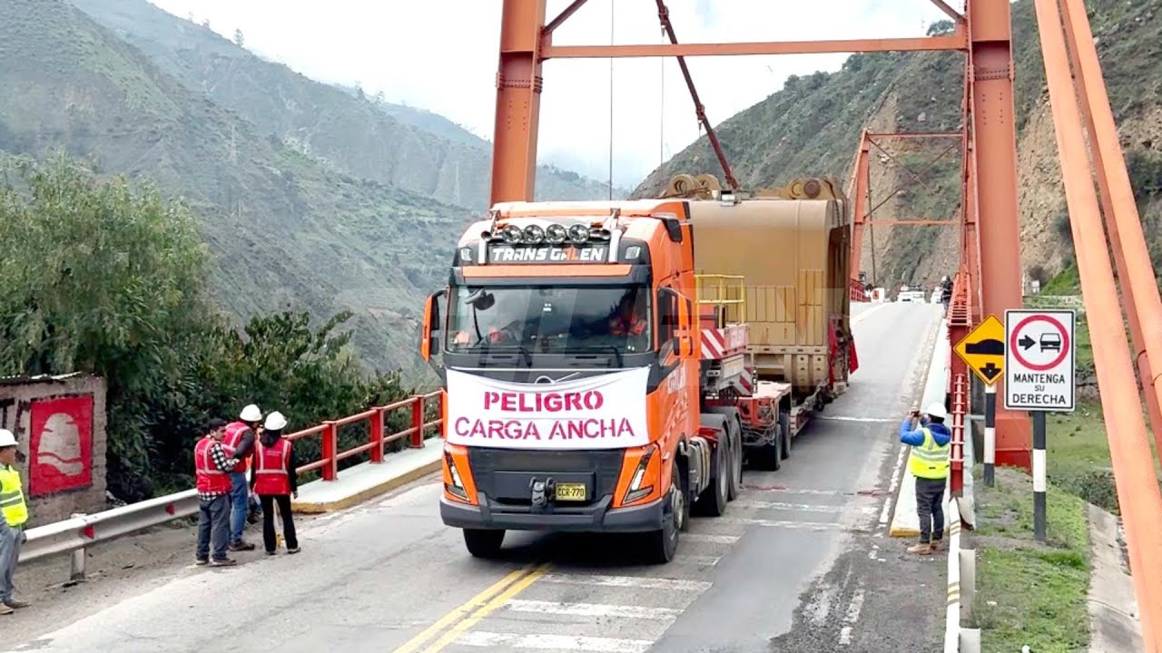 Servicio de Transporte especializado de un cucharón de excavación