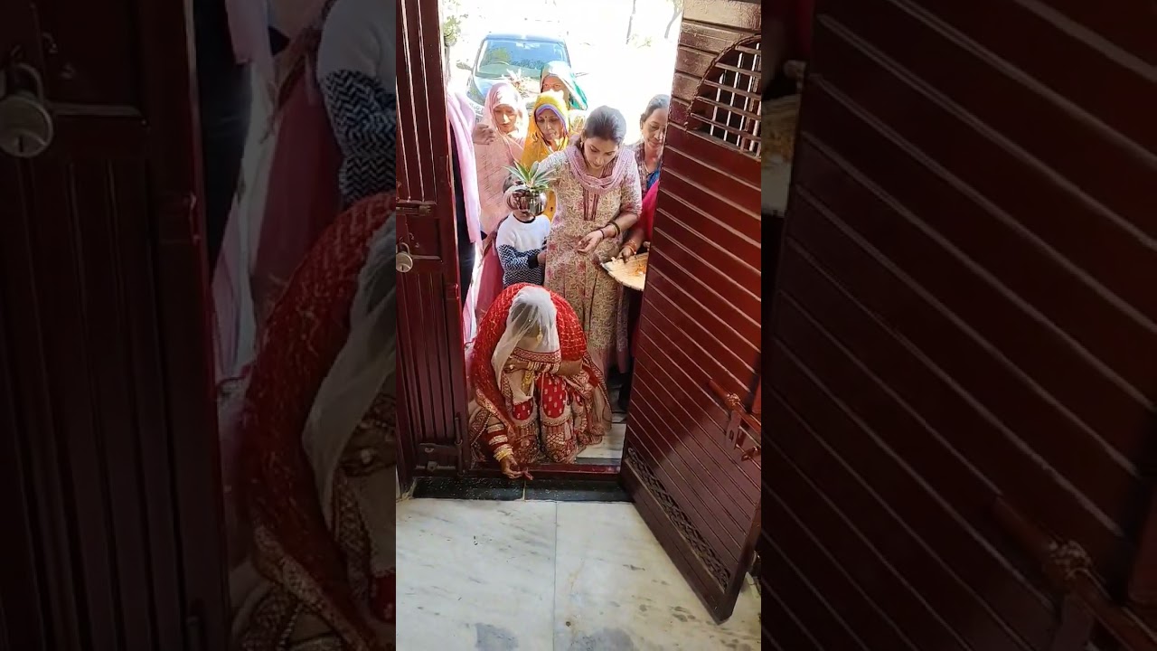 Dulhan Ghar Aayi.....