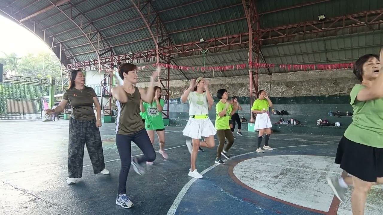 #zumba fitness dance#4💃🪭( music is not mine)