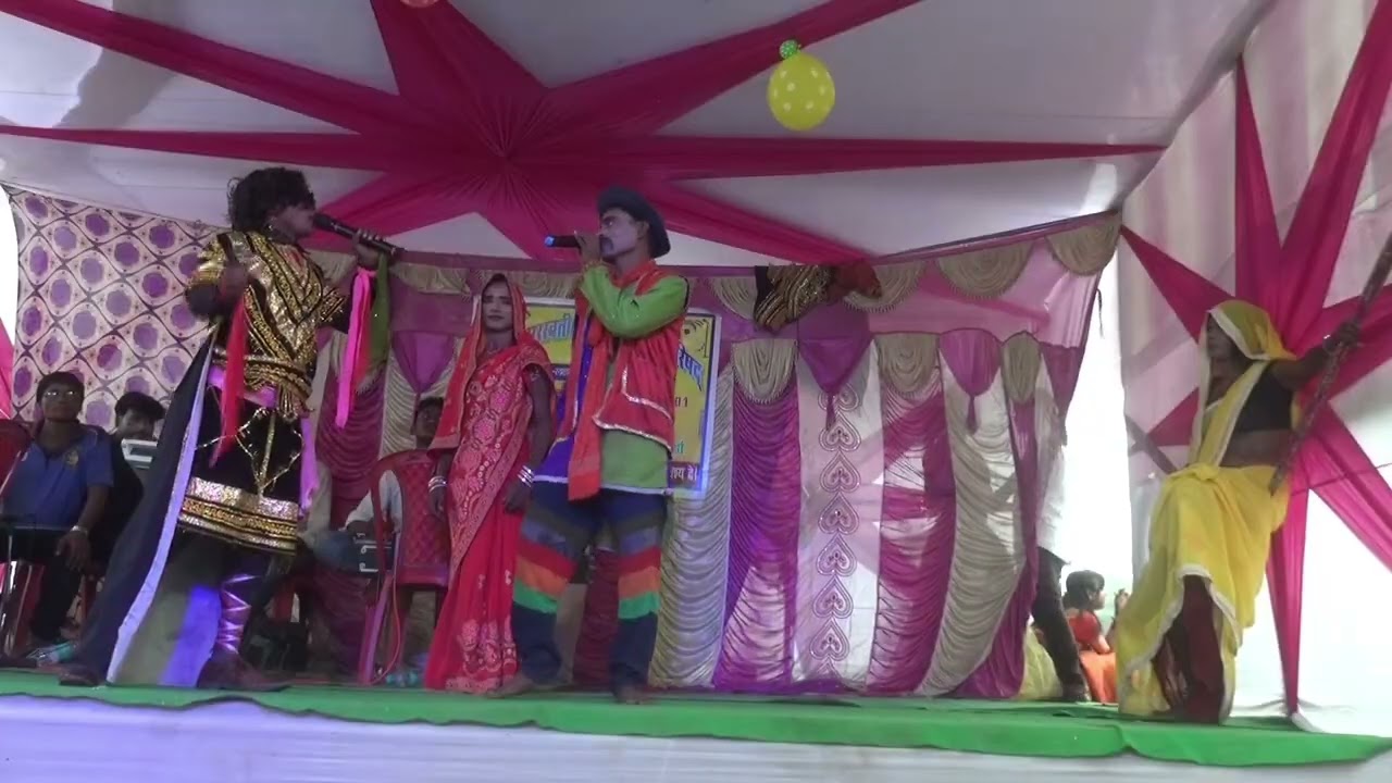 रुदल ने अपने भाभी को गंगा घाट के मेला में किए हुए वादे के अनुसार झूला झुलाया है 