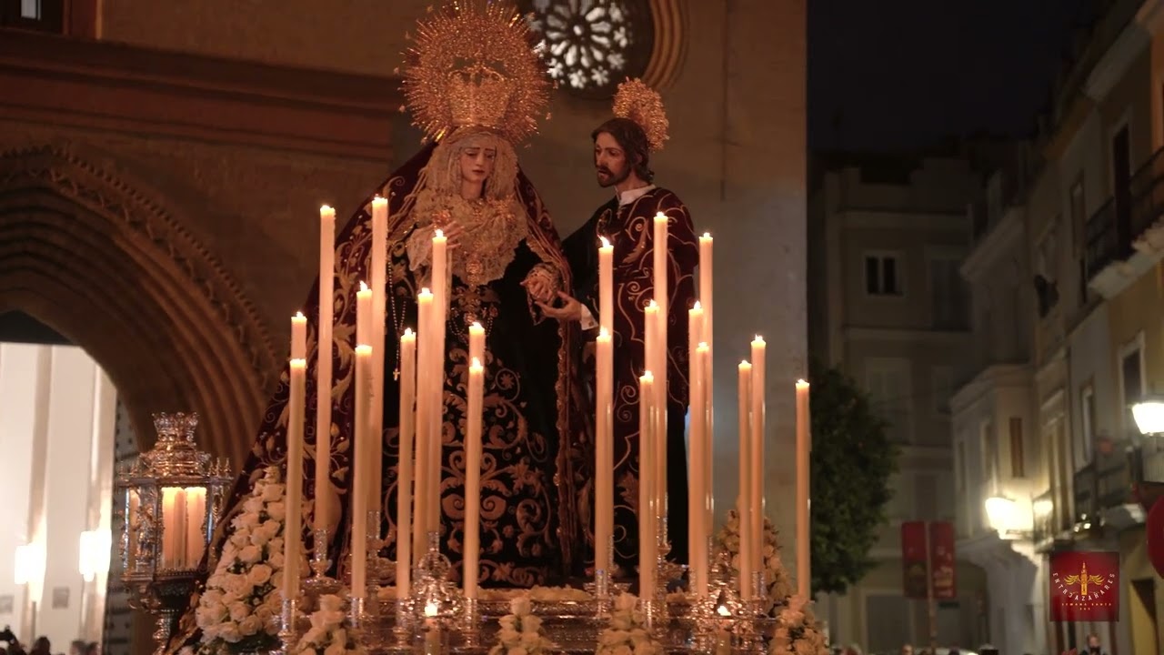 La  Hermandad de los Javieres salen por última vez desde la Iglesia de Omnium Sanctorum 2026 Sevilla