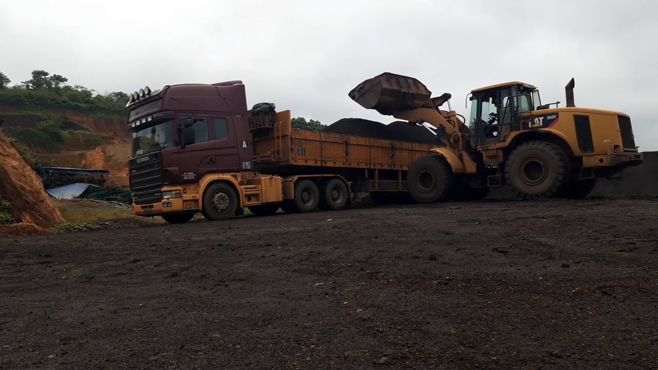 Scania 164L 580 v8.Ingatkan Panas Sampai Petang.Loading By Shovel CAT 966 H.
