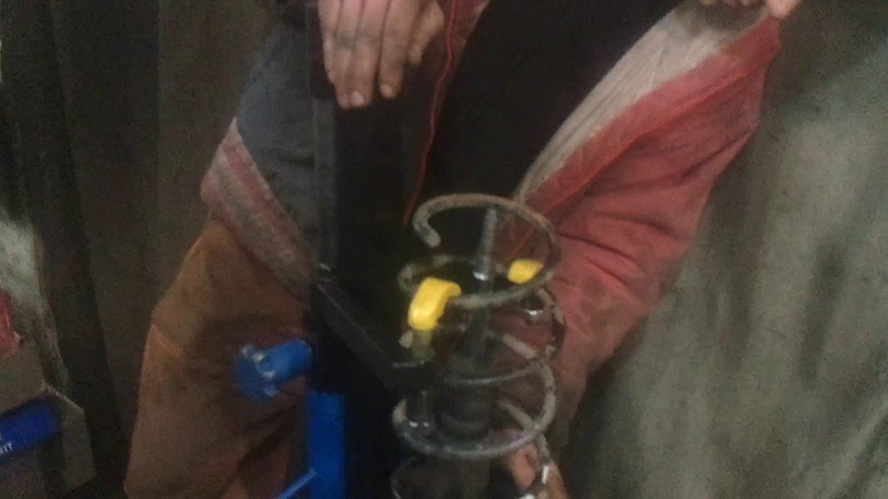 Стяжка пружин