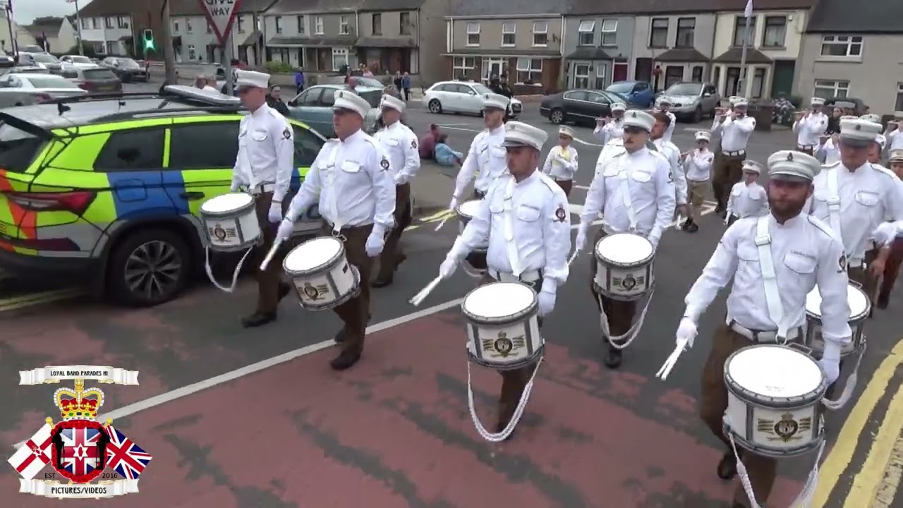 Cookstown Grenadiers FB (2) Arriving @ Derryloran Boyne Defenders FB Parade 2025