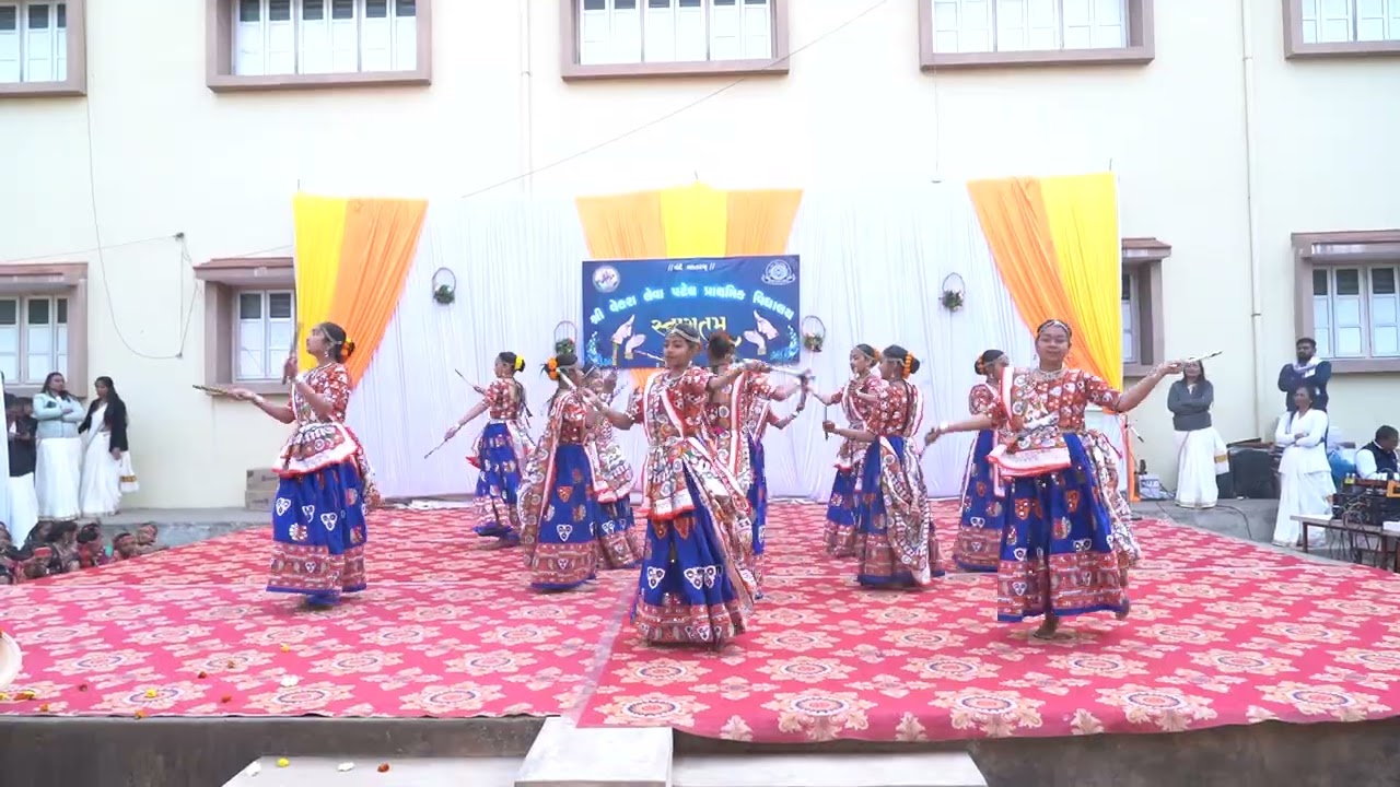 MOR BANI THANGAT KARE