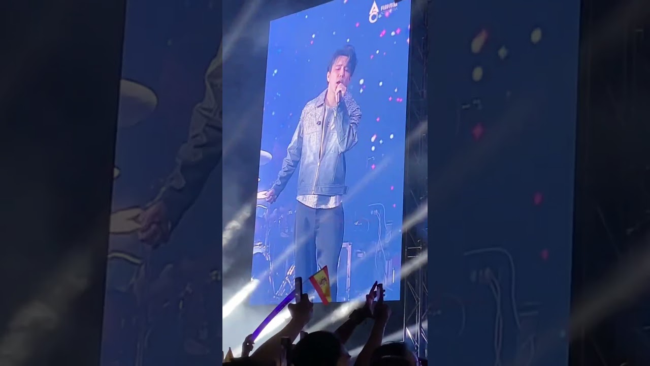 Димаш, финальная песня на концерте в Малайзии&hearts;️#dimash #димаш #dimashdears #dq #димашкудайберген