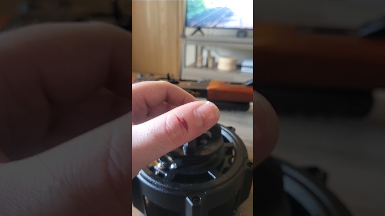 How not to load the Panzer/Saiga AK-12 20rd drum mag ☠️🩸