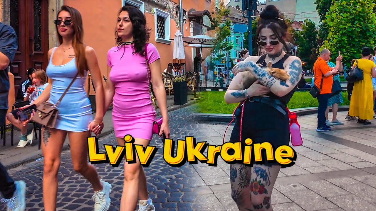Україна❤️Життя у Львові. ЛІТО в серці старого міста,  Вуличні Сцени.