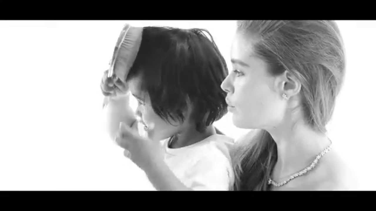 Doutzen Kroes en zoontje Phyllon in campagne Tiffany & Co.