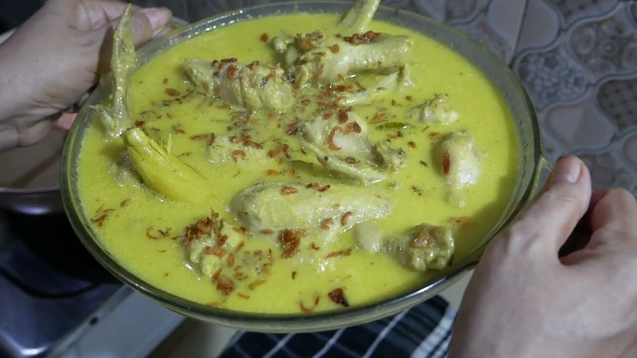 Resep Opor Ayam Kuning Spesial Lebaran: Gurih, Empuk, dan Bumbu Meresap!
