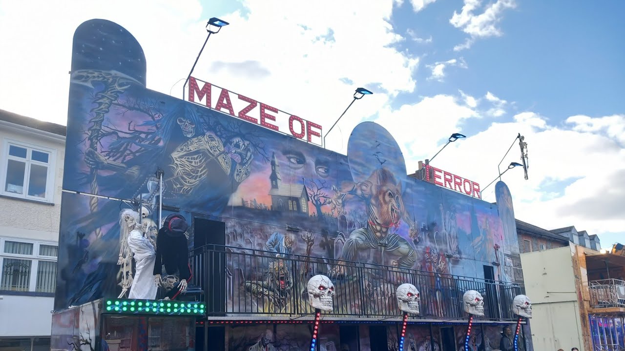 MAZE OF TERROR At Thame Fair/On-Ride