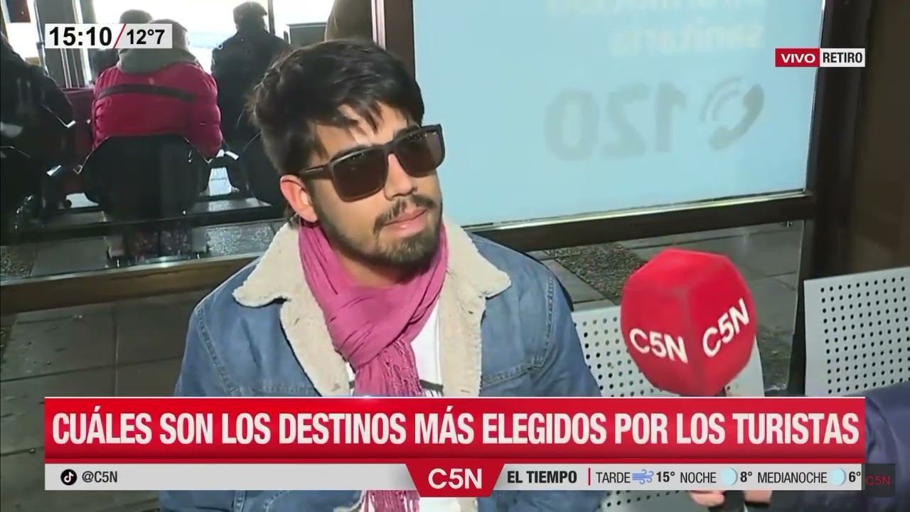 Octavio canta en Retiro 17 de Junio 2022